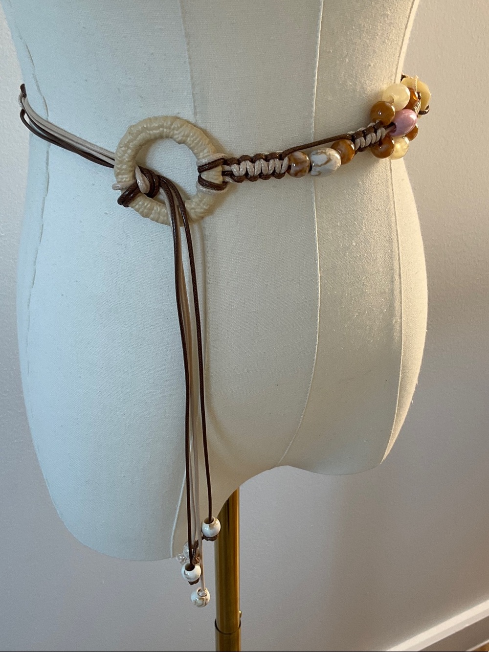 Brown Beaded Waist Belt with Cream Ring - Picture 3 of 8
